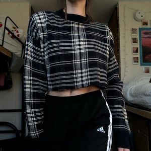 Plaid cropped sweater